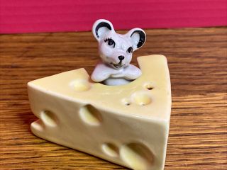 Vintage Ceramic Arts Studio Mouse & Cheese Salt & Pepper Shakers Madison Wi