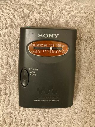 Vintage Sony Walkman Srf - 59 Personal Am/fm Stereo Radio Silver With Belt Clip