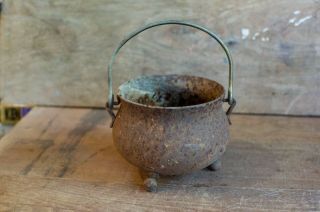 Vintage Cast Iron Melting Pot Ladle Smelting Pot Cauldron Cast Iron Rusty