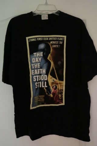 The Day The Earth Stood Still 1951 Movie Poster Vintage (xl) T - Shirt