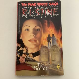 The Fear Street Saga 2 - The Secret By R.  L.  Stine Vintage Paperback