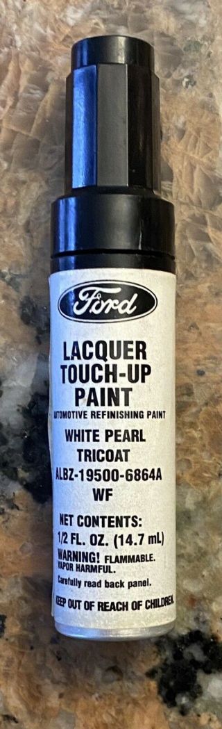 Vintage 1986 Ford Lacquer Touch - Up Paint White Pearl.  Albz - 19500 - 6864a