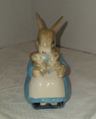 Royal Albert Beatrix Potter Mrs.  Rabbit And Bunnies Figurine 3 1/2 " Tall