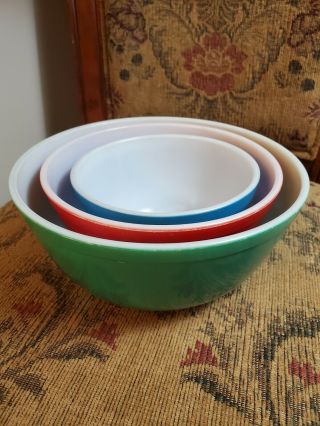 Set Of 3 Vintage Pyrex Nesting Mixing Bowls Primary Colors - Green,  Blue,  Red