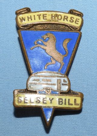 Vintage White Horse Selsey Bill Caravan Park Holiday Camp Enamel Pin Badge