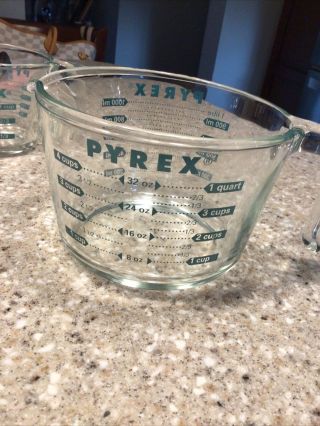 Vintage PYREX GREEN LETTERS Measuring Cups 1 Quart,  1 Pint,  1 cup set of 3 2