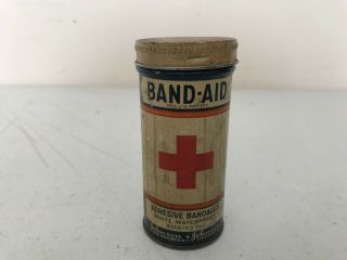 Vintage Band - Aid Red Cross Johnson And Johnson Advertising Tin Medical