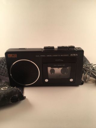 Vintage Aiwa Tp - M11 Micro Cassette Recorder Handheld With Case & Headphones