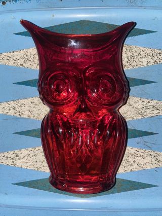 Retro Vintage Red Viking Amberina Hand - Blown Art Glass Owl Vase