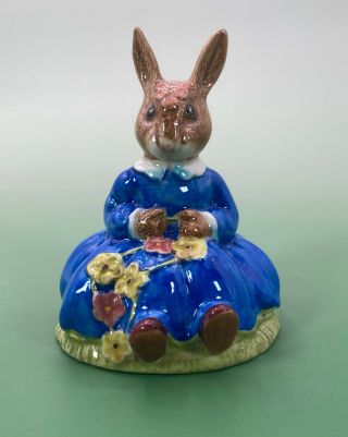 Bunny Rabbit Figurine Porcelain Daisie Bunnykins Springtme Royal Doulton 1972