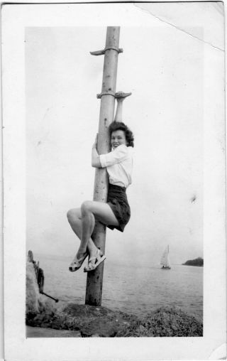 Vintage Photo: Pin - Up Girls Woman Lady Sailboat Sea Ocean Beach 40 