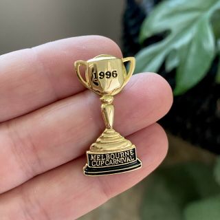 Vintage 1996 Melbourne Cup Carnival Horse Racing Pin Badge - Ec