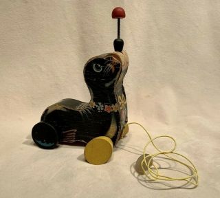 Vintage 1960 ' s Fisher Price Pull Toy - Suzie Seal 621 2