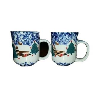 Tienshan Folk Craft " Cabin In The Snow " 2 Coffee Mugs Spongeware Christmas Cups