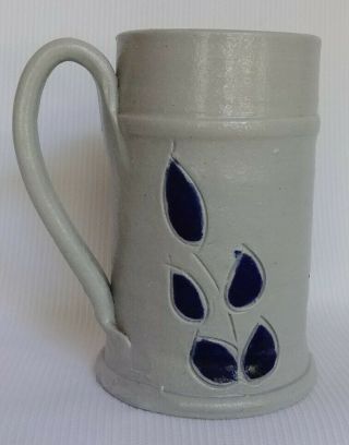 Williamsburg Pottery Va.  Stoneware Gray Mug Blue Leaves 5 " Tall