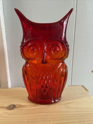 Retro Vintage Red Orange Viking Amberina Hand - Blown Art Glass Owl Vase