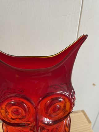 Retro Vintage Red Orange Viking Amberina Hand - Blown Art Glass Owl Vase 2