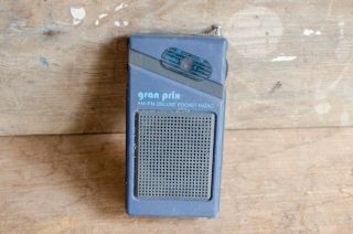 1990s Vintage Granprix A2090 Am/fm Deluxe Pocket Radio