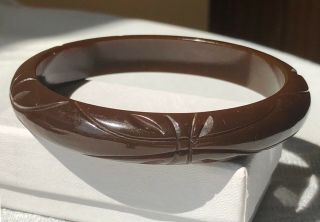 Vintage Bakelite Carved Dark Chocolate Brown Bangle Bracelet,