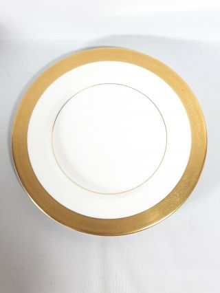 Mikasa Harrow A1 - 129 Bone China White With Gold Trim Salad Plate 7.  5 "