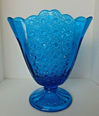 Vintage Fenton Rare Cobalt Blue Fan Shape Vase Daisy/button Pattern