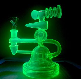 1 Yellow Green Uv Reactive Glass Water Pipe Glows Clear Bowl