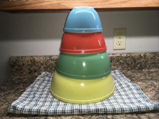 Vintage Pyrex Nesting Mixing Primary Colors Bowls - Set Of 4