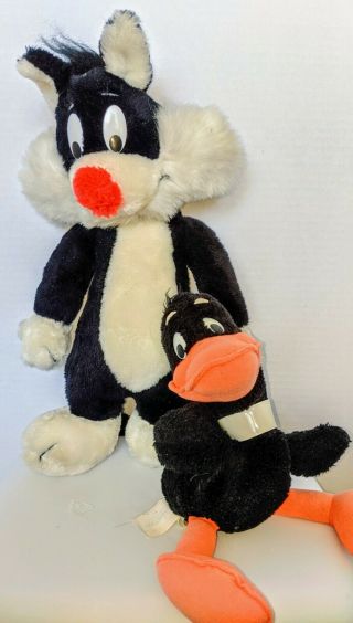 Vintage Sylvester The Cat & Daffy Duck Plush - Warner Bros.  Looney Tunes 1971