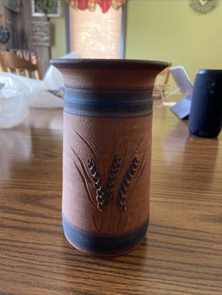 Vintage 1987 Signed Steve Ashley Hand Crafted Wheat Ceramic Pottery Cup Vase