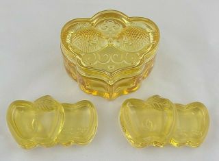 Tittot Kissing Fish Trinket Box Apples Paperweight Golden Yellow Crystal
