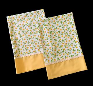Lady Pepperell,  Vintage,  Yellow,  Green & White Floral Print Pillowcases,  1 Pair