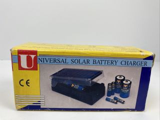 Vintage Universal Solar Powered Battery Charger For Aa Aaa C & D Water Resistant