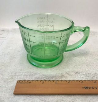 Vtg Hazel Atlas Depression Glass Green Measuring Cup Reamer Bottom 2 Cup Htf