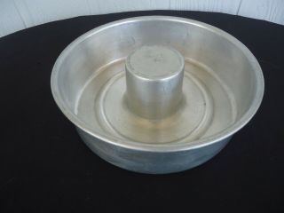Vintage Retro Aluminium Cake Ring Tin Bunt Round