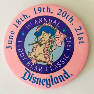 Annual Teddy Bear Classic Disneyland Disney Button Badge Pin Rare Vintage (l38)