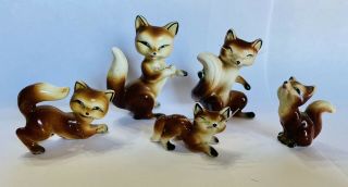 Vtg Set Of 5 Porcelain Bone China Miniature Red Fox Family 2 W/ Whiskers - Japan