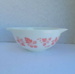Vintage Pyrex White Pink Gooseberry Cinderella Mixing Bowl 443 2.  5 Quart