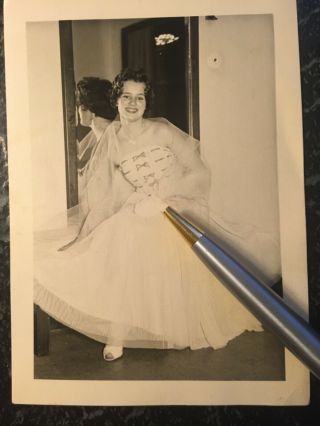 Großes Foto Hübsches Mädchen Im Ballkleid Mode 1956 Vintage