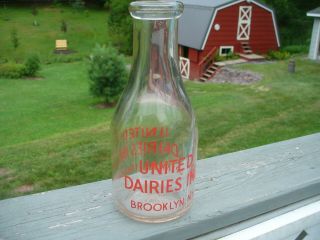 Vintage United Dairies Inc Dairy Red Paint Round Quart Milk Bottle Brooklyn Ny