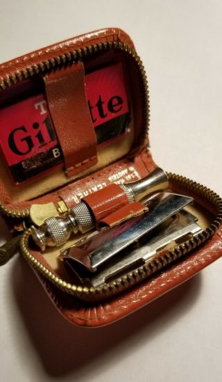 Vintage Gillette Travel Safety Razor Zippered Leather Kit,  Complete
