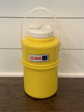 Vintage Bee 1/2 Gallon Yellow Water Cooler 0550 Jug Picnic Thermos