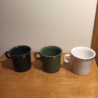 Set Of 3 Fiesta Ware Ring Handled Coffee Mugs/cups