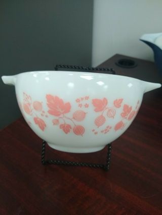 Vintage Pyrex White & Pink Gooseberry 441 Cinderella Mixing Bowl 1 - 1/2 Pint