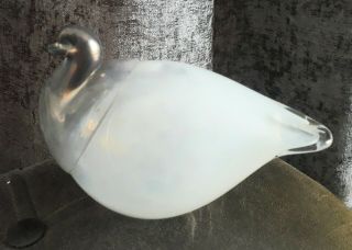 Collectable Opaline Irridescent Finnish Art Glass Bird Figurine Silver Head