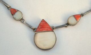 Pretty vintage Sterling Silver necklace with MOP & Coral pendants 2