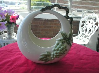 Vintage Hull Usa Pottery Ceramic Planter Green Grapes Leaves Vine Handle Johay