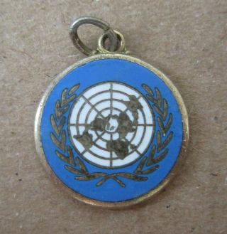 Un United Nations Charm Medallion Pendant Vintage