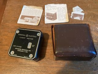 VINTAGE PHOTOGRAPHY LIGHT METER - GENERAL ELECTRIC - FOOTCANDLES - USA - CASE - INSTRUCTIO 2