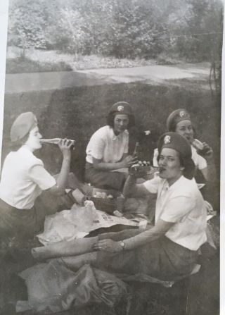 1940’s Vintage Photo School Girls 4 Girl Scouts Picnic & Drink Soda Pop