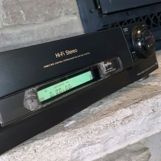 Sony SLV - 770HF High - Precision VCR,  Remote VHS Player Recorder Vintage 2